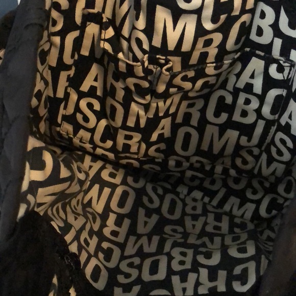 Marc Jacobs quilted medium sized black handbag purse - Picture 3 of 11